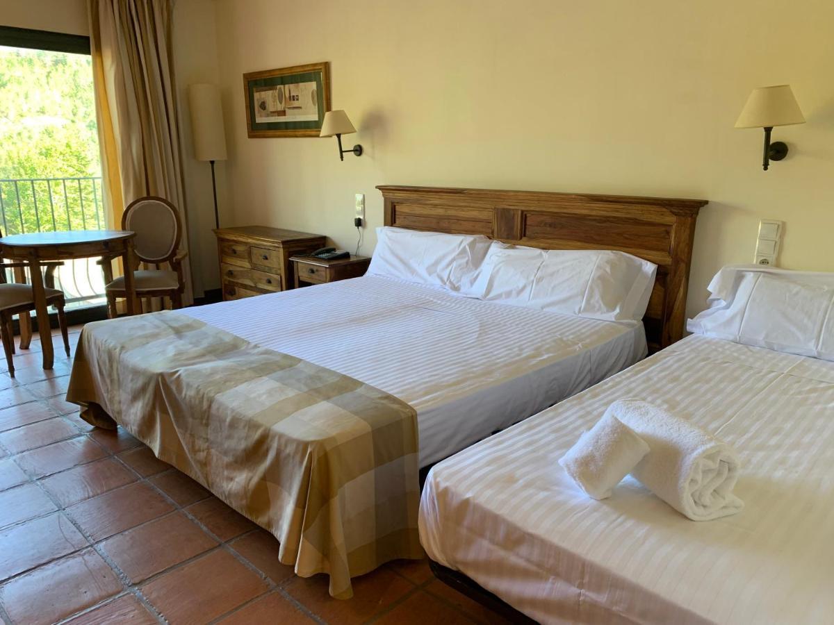 La Figuerola & Restaurant Hotel