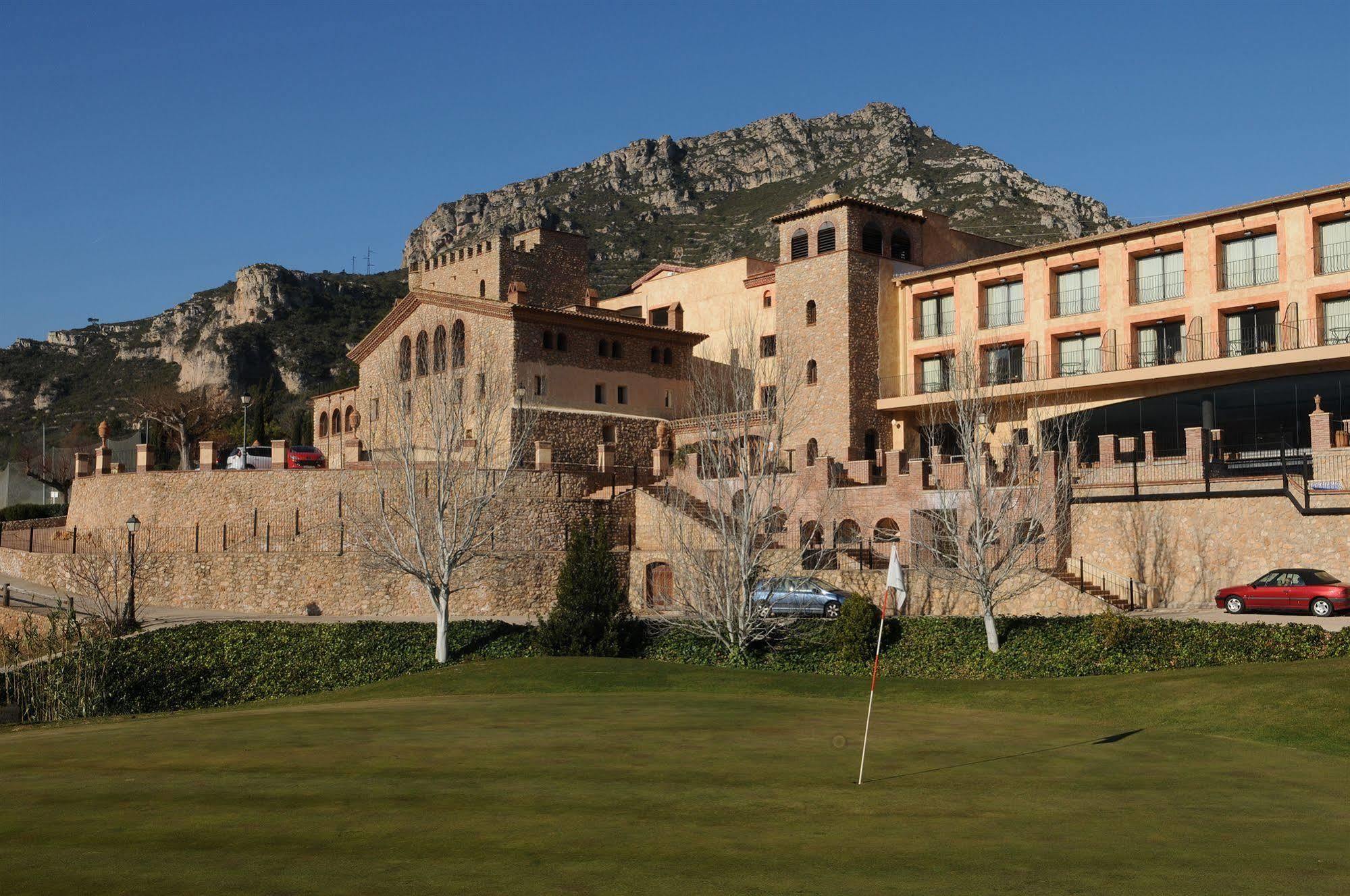 La Figuerola & Restaurant Hotel 4*